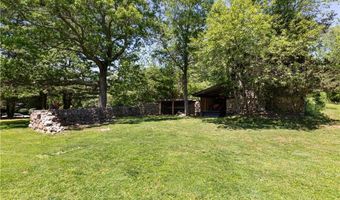 80 Woodbridge Dr, East Greenwich, RI 02818