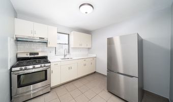 43 W 9TH St 9, Bayonne, NJ 07002