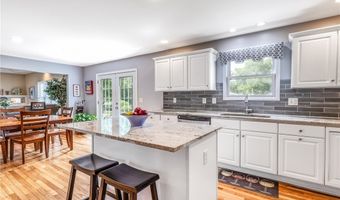 175 Crown Royal Dr, Amherst, NY 14221