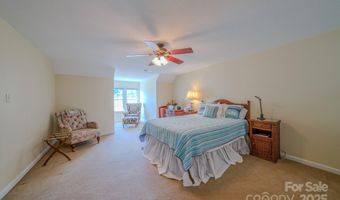 8 Creekside Way, Asheville, NC 28804