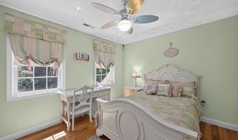 40 Adelman Rd, Billerica, MA 01821