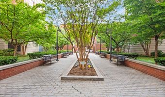 1021 N GARFIELD St 517, Arlington, VA 22201