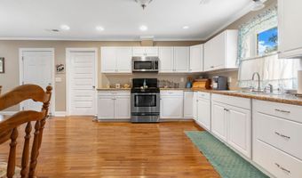 6829 Highpoint Rd, Albertville, AL 35950