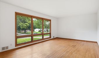 4015 Fairview Ave N, Arden Hills, MN 55112