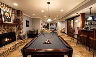 8140 134th St W, Apple Valley, MN 55124