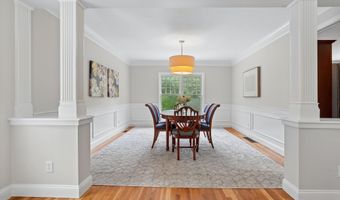 15 Strafford Ln, Bedford, NH 03110