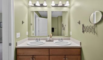 22 Mill Pond Rd 22, Brentwood, NH 03833