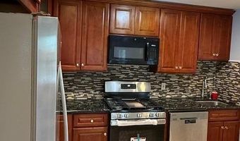 15 Harborage Ave, Bayville, NJ 08721