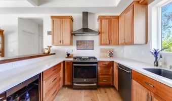199 Shoreview Dr, Aptos, CA 95003