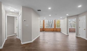 2 School St 130, Lincoln, RI 02802