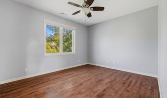 4002 Edgewater Dr, Ames, IA 50010