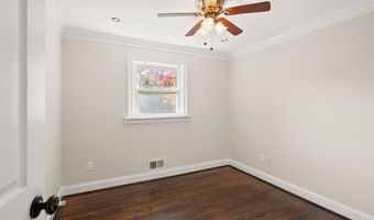 4211 DOWNING St, Annandale, VA 22003