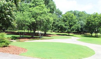 261 HILLDALE Rd, Anniston, AL 36207