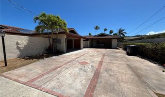 135 Kakahiaka St, Kailua, HI 96734
