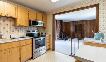 49 Paul Dr, Amherst, NY 14228