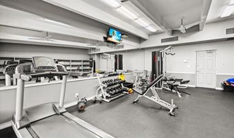 3101 N Country Club Dr 209, Aventura, FL 33180