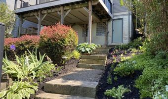 101 Brosville St, Airville, PA 15203