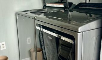 221 16th Ave, Belmar, NJ 07719