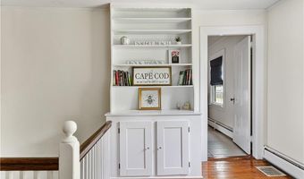 50 Clipper Way, Bristol, RI 02809