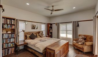 240 Sendero Horse Thief, Alpine, TX 79830