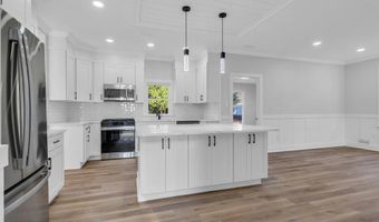 9 Glen Ct, Barnegat, NJ 08005