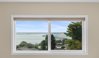 416 CHINOOK Ave, Astoria, OR 97103