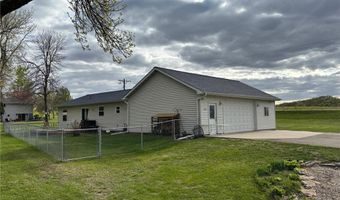2200 Eunice Dr, Albert Lea, MN 56007