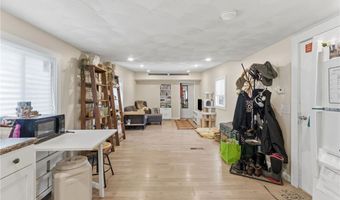 3 Lane 7, Coventry, RI 02816