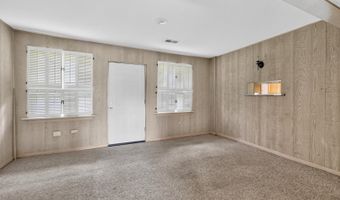 725 7th Ave, Addison, IL 60101