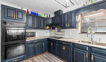2686 Mona Ln, Alford, FL 32420
