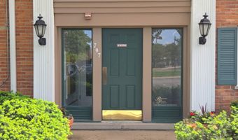 707 E Falcon Dr C109, Arlington Heights, IL 60005
