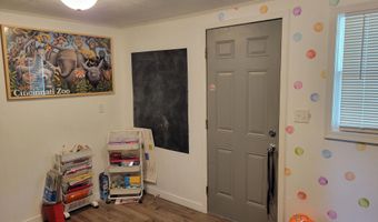 128 E Montford Ave, Ada, OH 45810