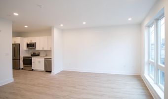 1325 N LEE St 400, Philadelphia, PA 19125