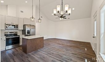 1917 Harrison St, Savannah, GA 31404