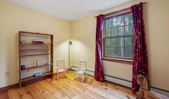 35 Merry Hill Rd, Barrington, NH 03825