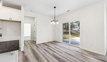 307 6th St, Benton City, WA 99320