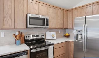 4747 Harrier St SE, Albany, OR 97322