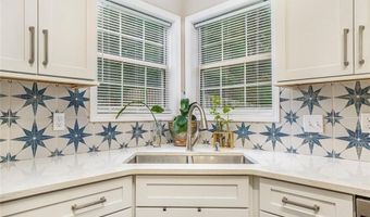 304 Highland Ct, Woodstock, GA 30188