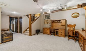 5007 Skycrest Dr, Ames, IA 50010
