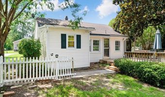 87 S Poplar St, Angier, NC 27501