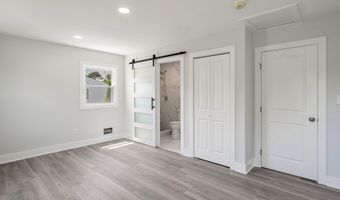 70 Mallard Rd, Bayville, NJ 08721