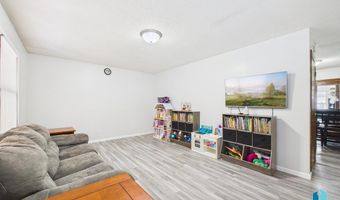 318 Elm Ave, Baltic, SD 57003