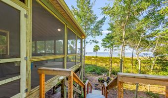 452 Indian Bluff Dr, Arapahoe, NC 28510