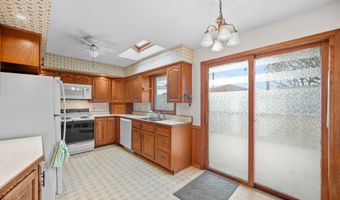 1105 SE Bel Aire Rd, Ankeny, IA 50021