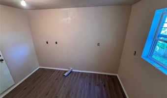 1460 S Maple Ave, Bartlesville, OK 74003