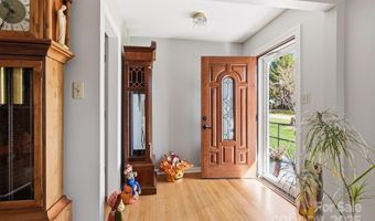 500 Old Haw Creek Rd, Asheville, NC 28805