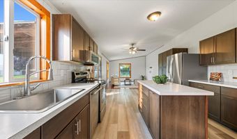 48106 E Mayo Lp, Benton City, WA 99320