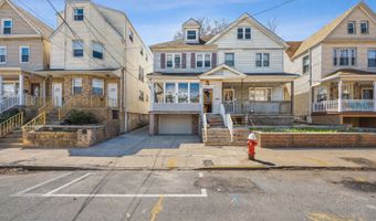 28 Willow St, Bayonne, NJ 07002