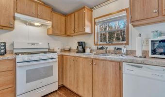 39 Leisure Dr, Alfred, ME 04002