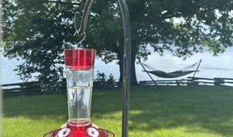 390 Wagner Point Rd, Alburgh, VT 05440